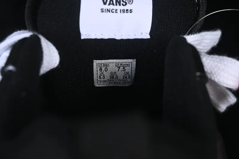 All categories Vans Vans series Vans Low Vans Knu Skool Vans low-top casual skateboard shoes VN0009D22CJI